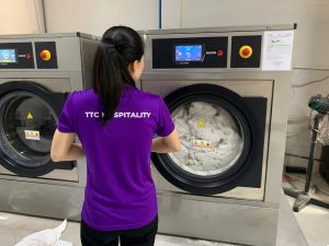 Thiết bị giặt là công nghiệp cho khách sạn
